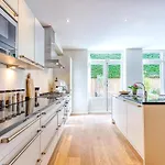 Top Location 2 Bedroom Groundfloor Home With Garden