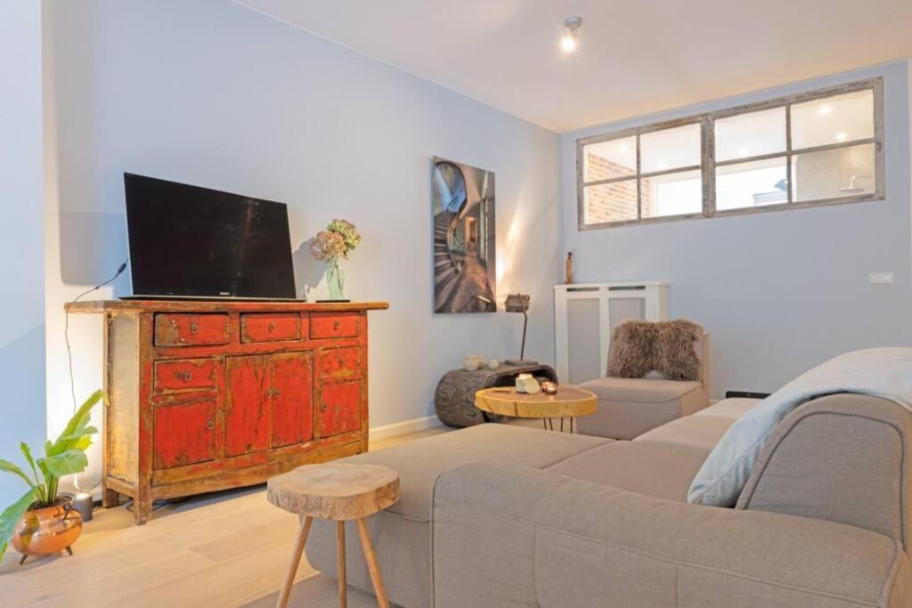 Location 2 Bedroom Groundfloor With Garden *