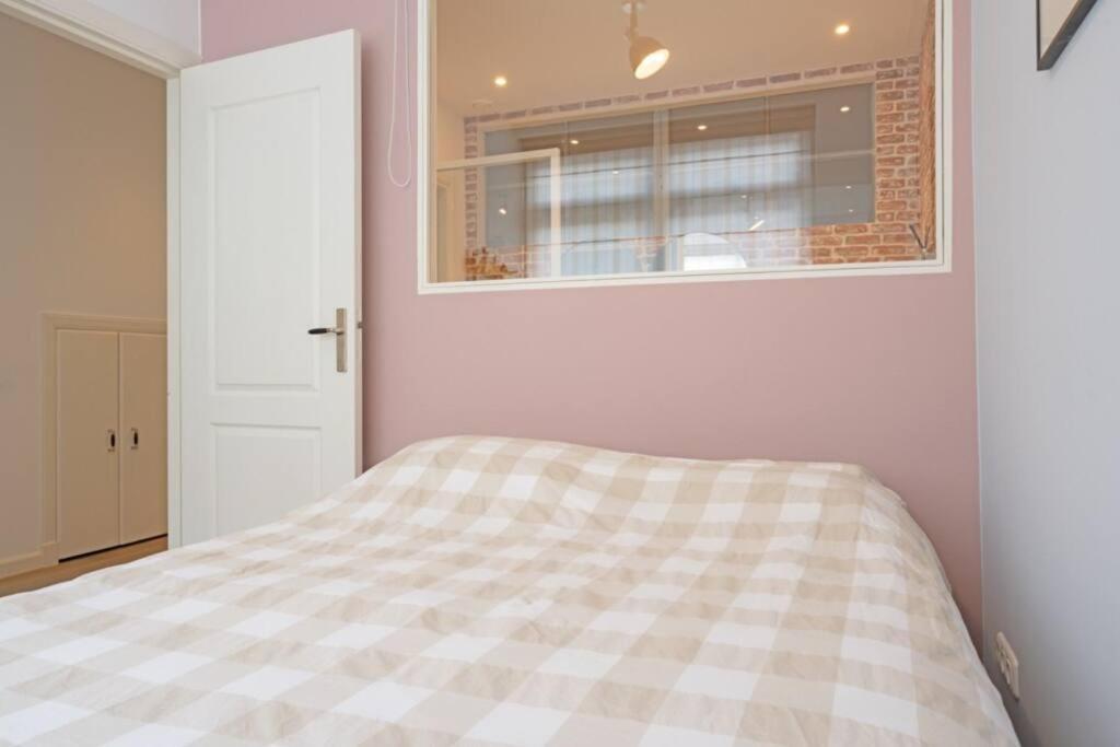Location 2 Bedroom Groundfloor With Garden