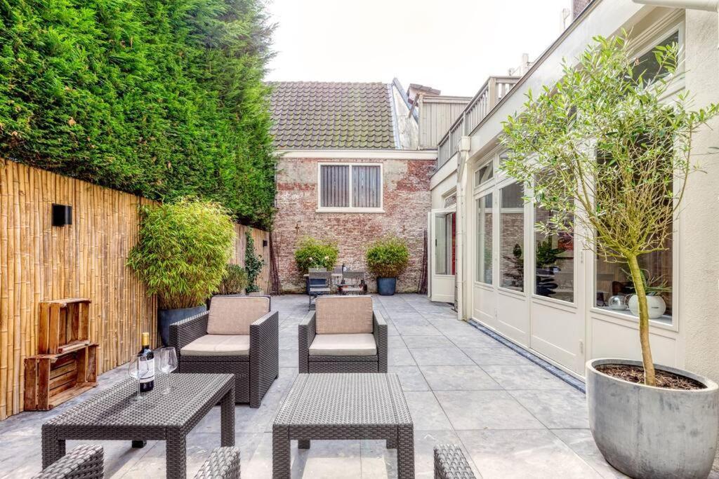 Location 2 Bedroom Groundfloor With Garden Appartement *